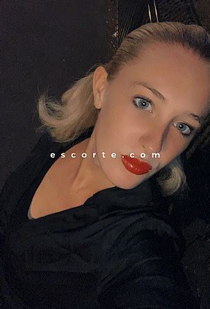 escorte girl orléans|Escort Girl Orléans. Trouvez une belle Escorte Girl Orléans